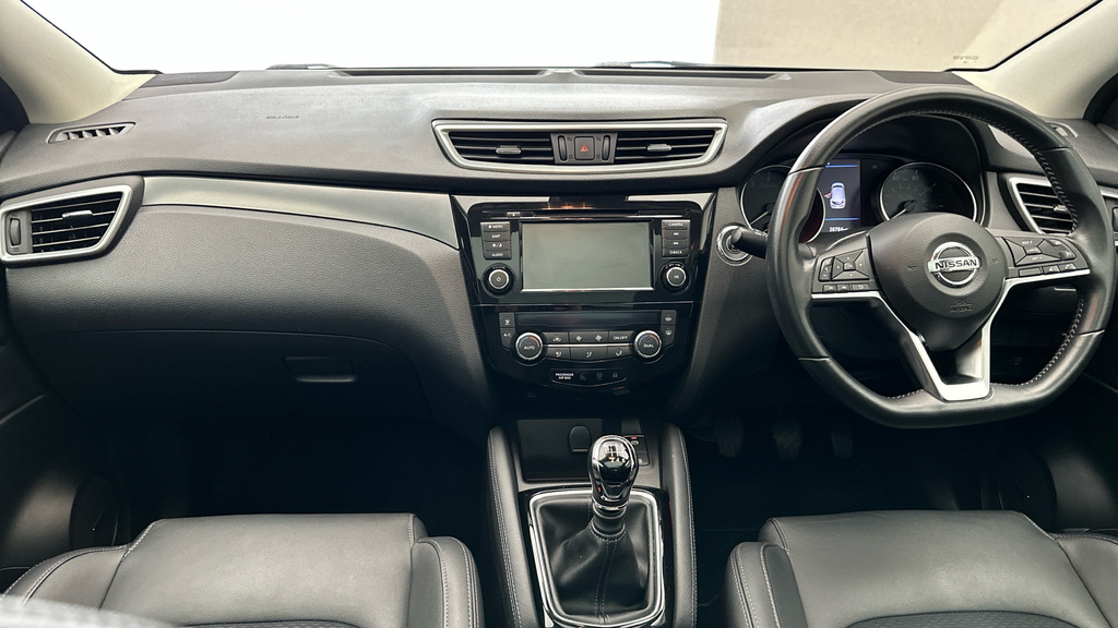 Nissan Qashqai 1.3 Dig-t N-connecta Glass Roof Pack Black #14