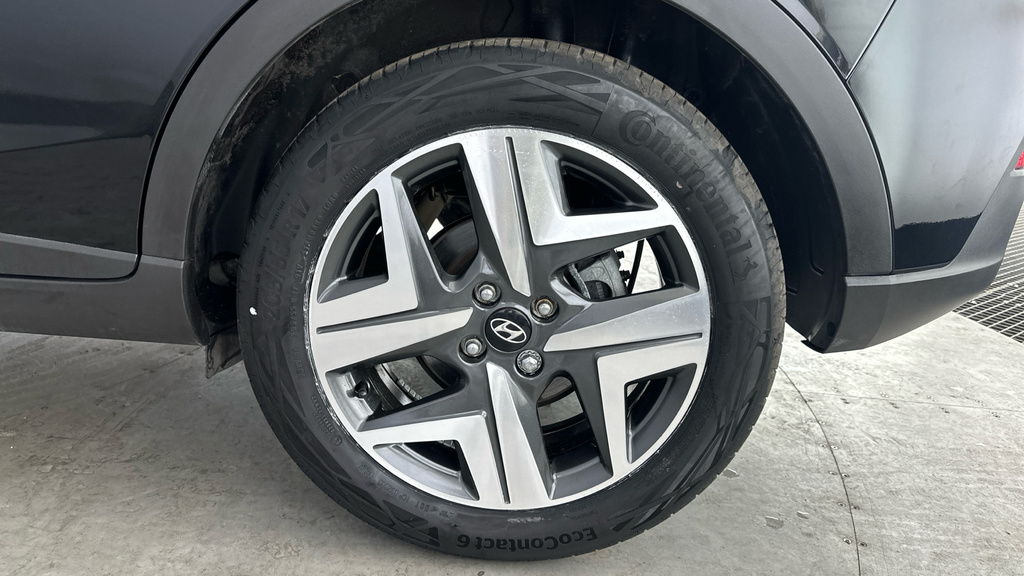 Hyundai Bayon 1.0 T-gdi Mhev Premium Suv Hybrid Manua Black #24