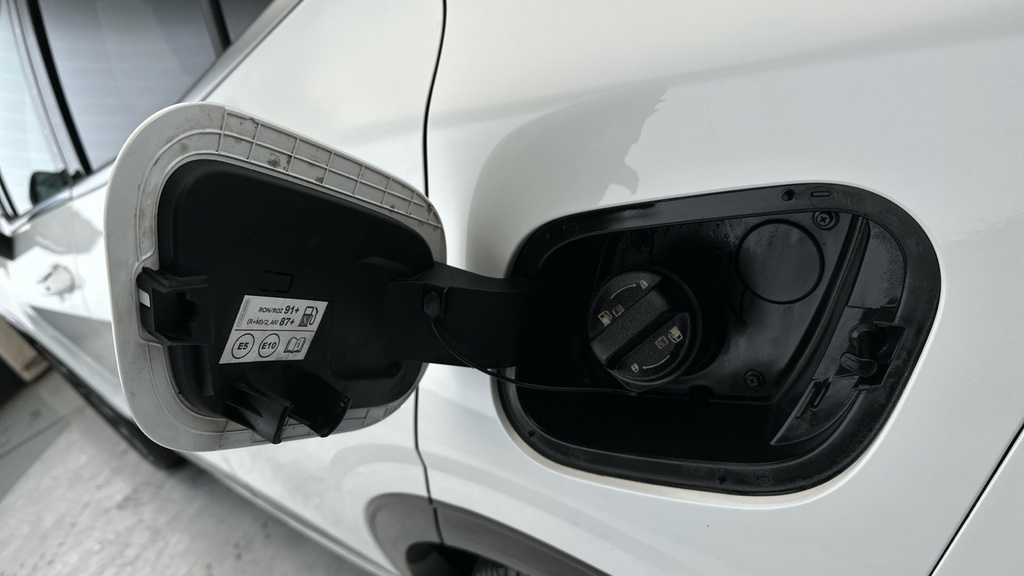 Kia Sportage 1.6 H T Gdi Gt Line S Suv Hybrid White #28