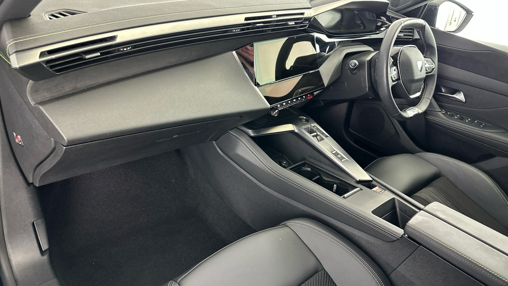 Peugeot 408 1.6 12.4Kwh Gt Fastback Plug-in Hybrid White #10