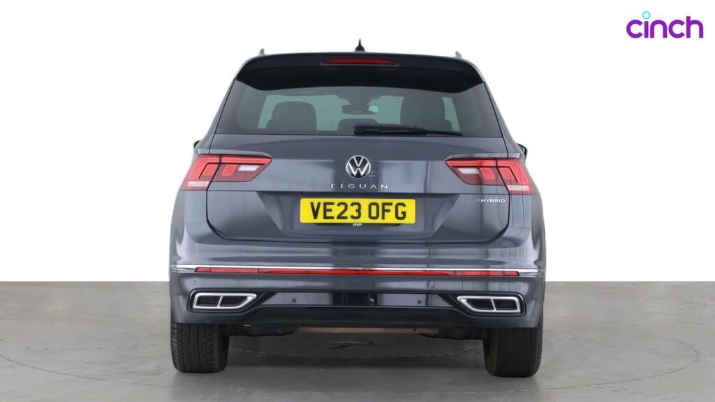 Volkswagen Tiguan R-line 2.0 Tdi 150Ps 7-Speed Dsg Black #4
