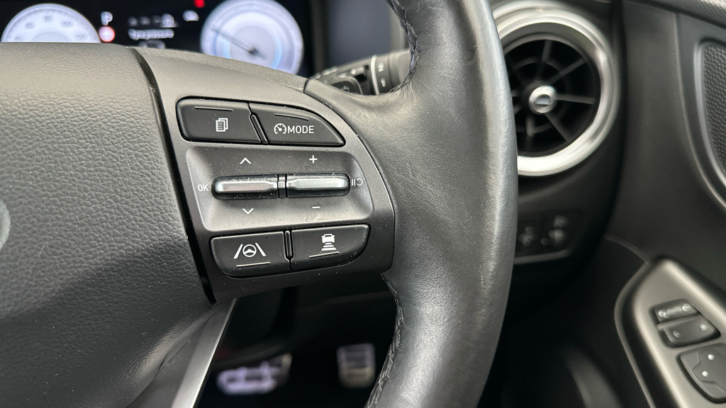 Hyundai Kona 64Kwh Premium Suv 10.5Kw Charge Black #20