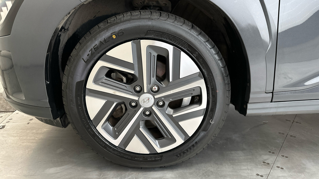 Hyundai Kona 64Kwh Premium Suv 10.5Kw Charge Black #25