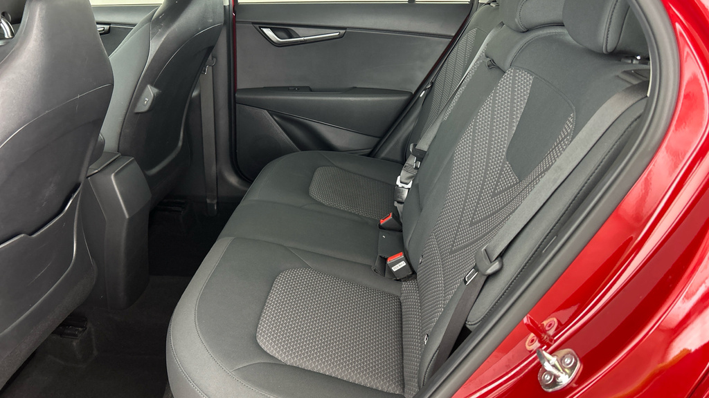 Kia Niro Kia Niro 1.6H Gdi 2 Suv Hybrid Dct Euro White #20