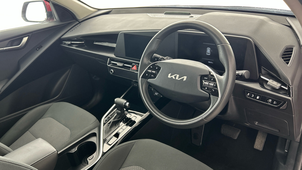 Kia Niro Kia Niro 1.6H Gdi 2 Suv Hybrid Dct Euro White #11