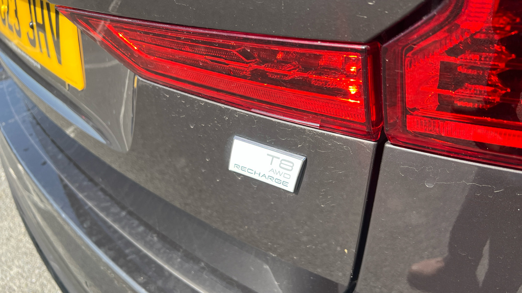 Volvo XC60 T6 Awd Plug-in Hybrid, Darkrechar Grey #44