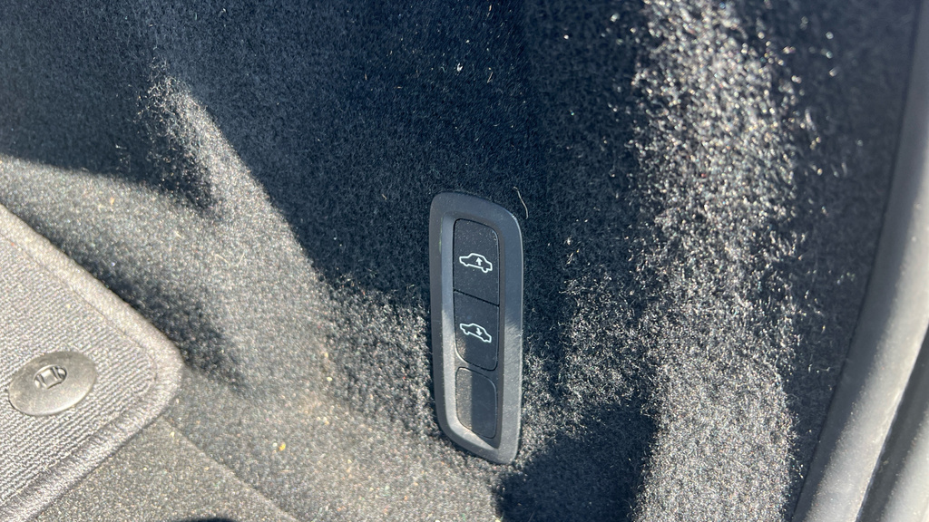 Volvo XC60 T6 Awd Plug-in Hybrid, Darkrechar Grey #49