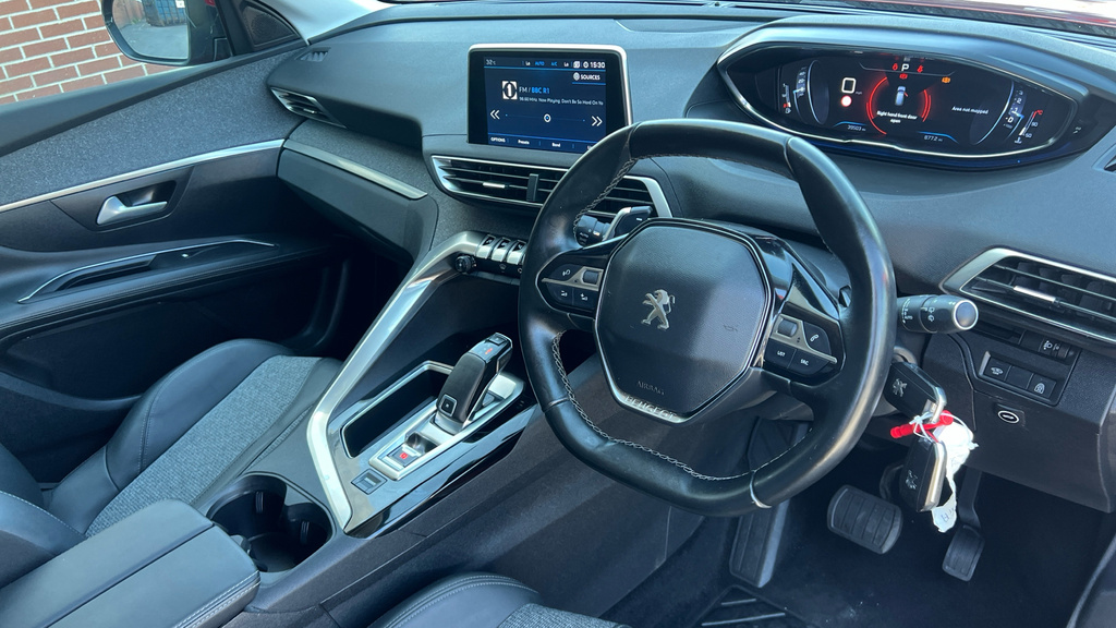 Peugeot 3008 Peugeot Estate 1.5 Bluehdi Gt Line Eat8 Black #16