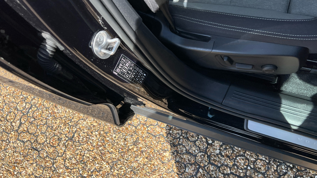 Volvo XC40 Volvo Estate 170Kw Recharge Ultimate 69Kw Grey #60