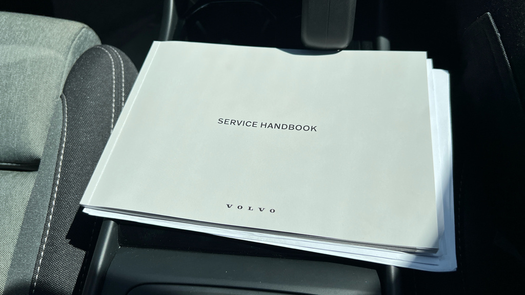 Volvo XC40 Volvo Estate 170Kw Recharge Ultimate 69Kw Grey #25