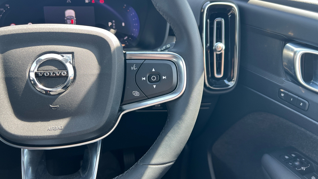 Volvo XC40 Volvo Estate 170Kw Recharge Ultimate 69Kw Grey #30