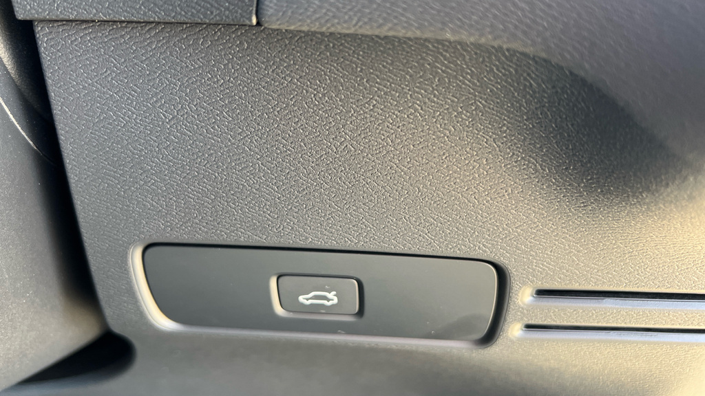 Volvo XC40 Volvo Estate 170Kw Recharge Ultimate 69Kw Grey #43