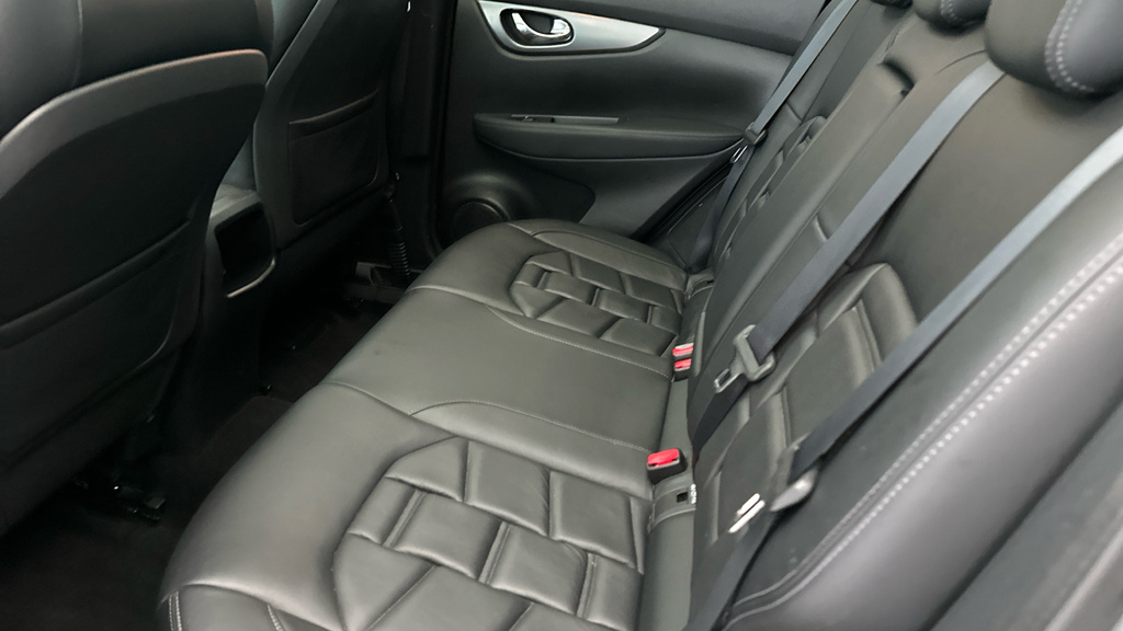 Nissan Qashqai 1.5 Dci 115 Tekna Dct With Glass Roof And Pro Blue #21