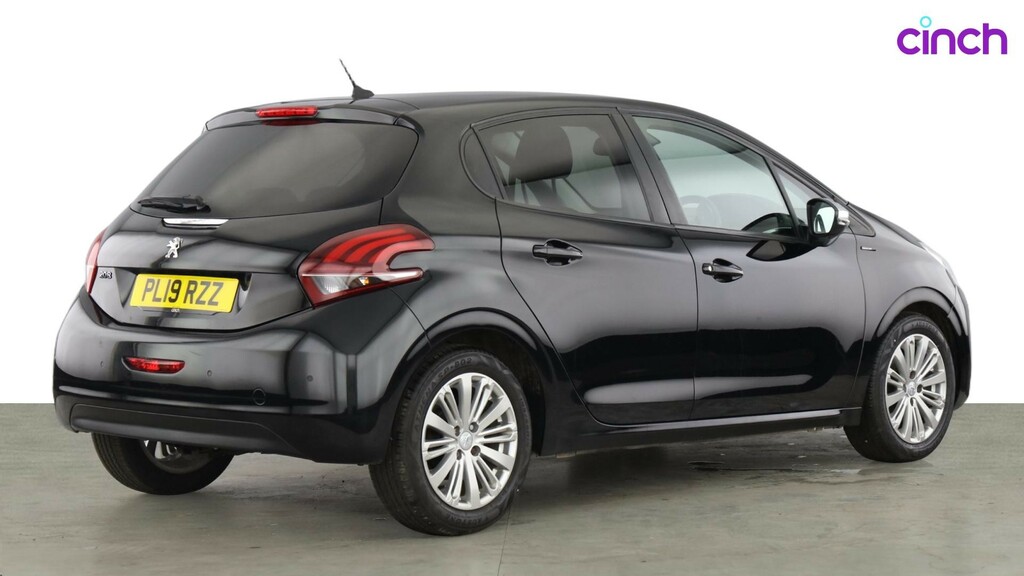Peugeot 208 1.2I Turbo Puretech 110 Ps Gt Line Black #3