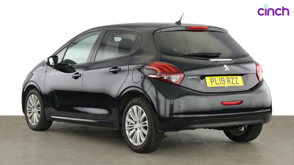 Peugeot 208 1.2I Turbo Puretech 110 Ps Gt Line Black #5