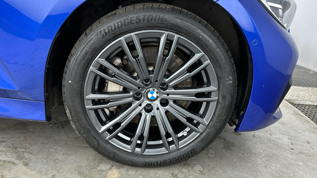 BMW 3 Series 2.0 320I M Sport Saloon Euro 6 S Black #26