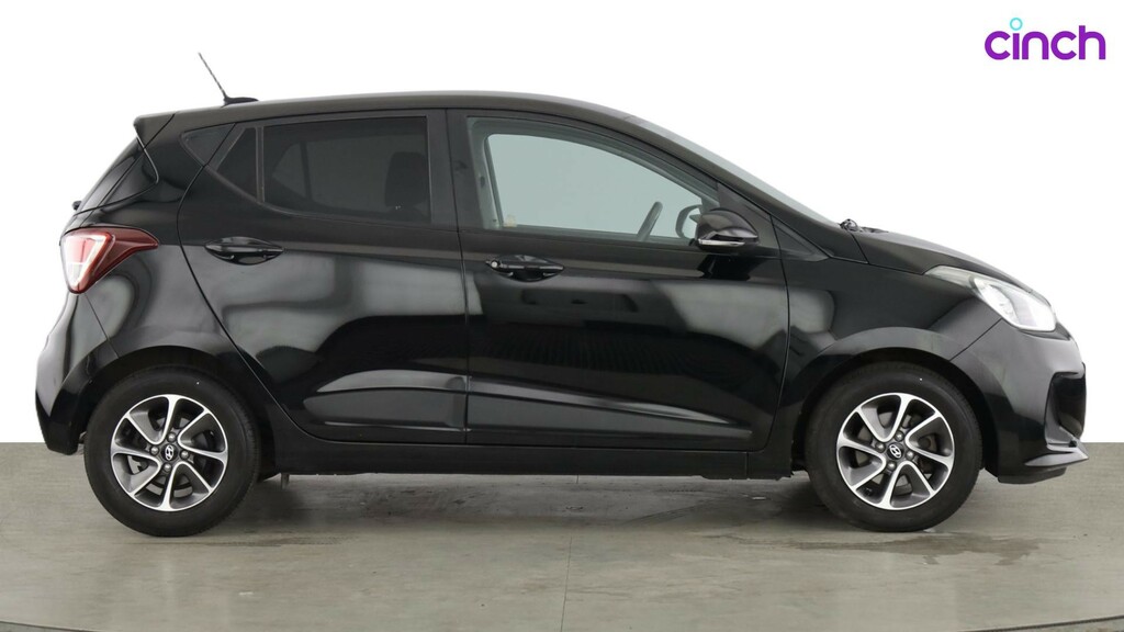 Hyundai I10 1.2 Se - 35 Road Tax, Motd To September 2025 Silver #2