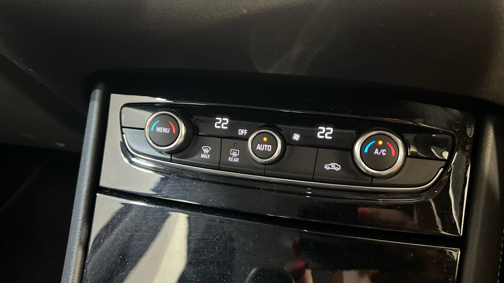 Vauxhall Grandland X 1.2 Turbo Gpf Sport Nav Suv Euro Black #16