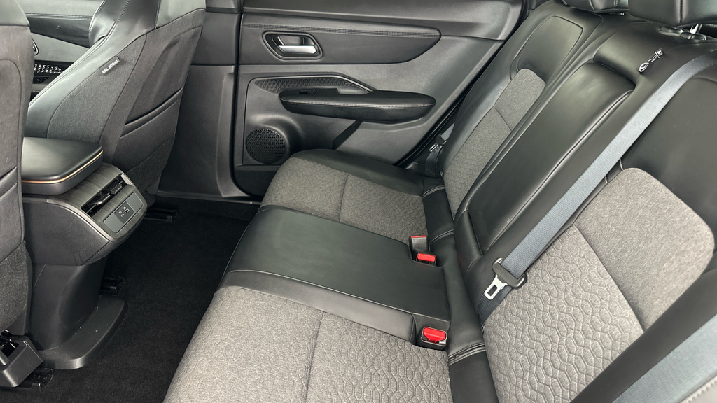 Nissan Ariya 160Kw Advance 63Kwh 22Kwch Grey #22