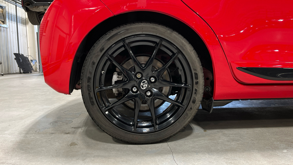 Toyota Yaris 1.5 Vvt-i Bi-tone Y20 Cwvehiclemarketing Black #24