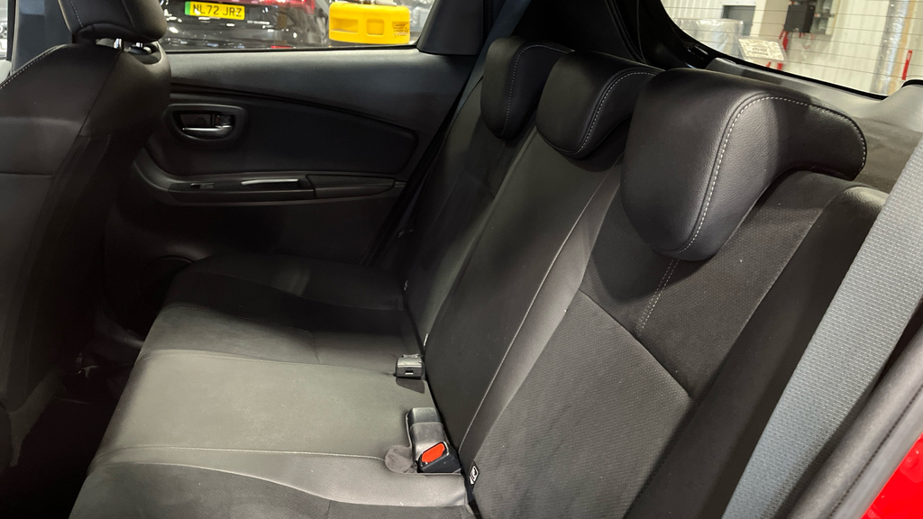 Toyota Yaris 1.5 Vvt-i Bi-tone Y20 Cwvehiclemarketing Black #19