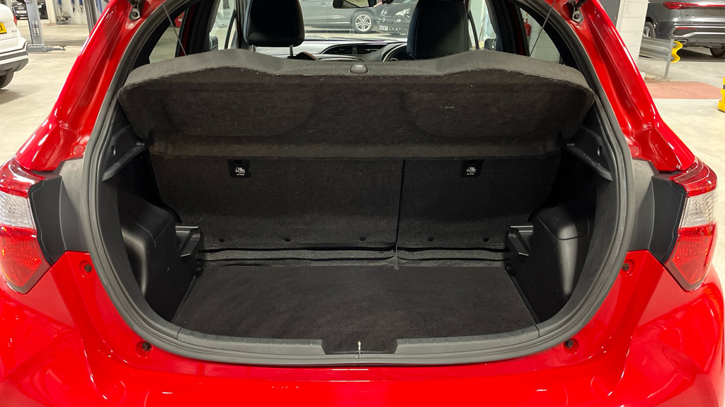 Toyota Yaris 1.5 Vvt-i Bi-tone Y20 Cwvehiclemarketing Black #20