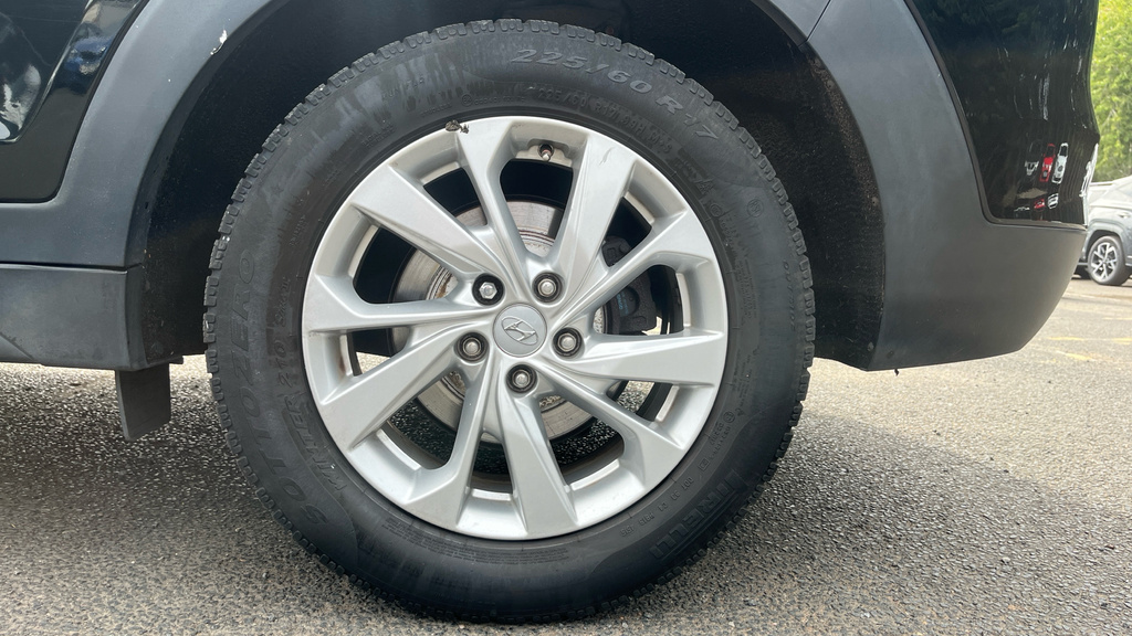 Hyundai Tucson 1.6 T-gdi Premium 2Wd Dct Red #18