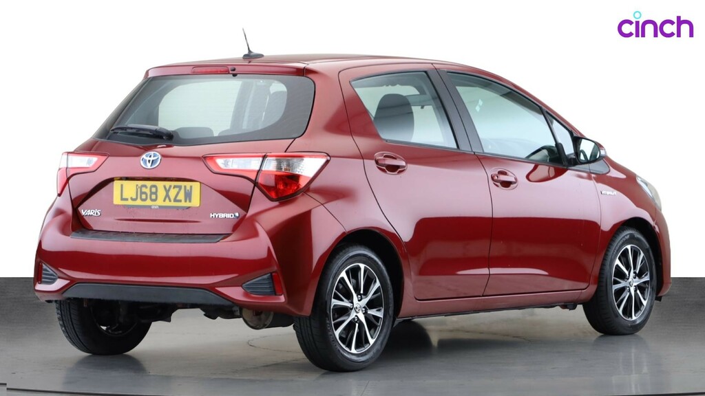 Toyota Yaris 1.5 Vvt-i Yellow Bi-tone Limited Edition Euro 6 Yellow #4