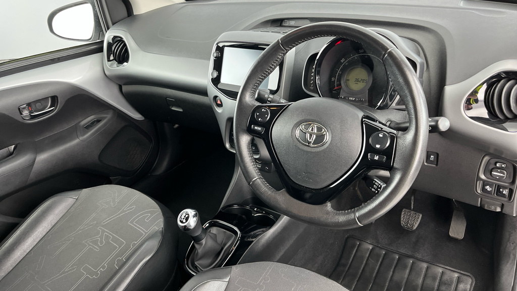 Toyota Aygo X 1.0 Vvt-i X-clusiv X-shift Euro 6 Safety Sens Blue #9