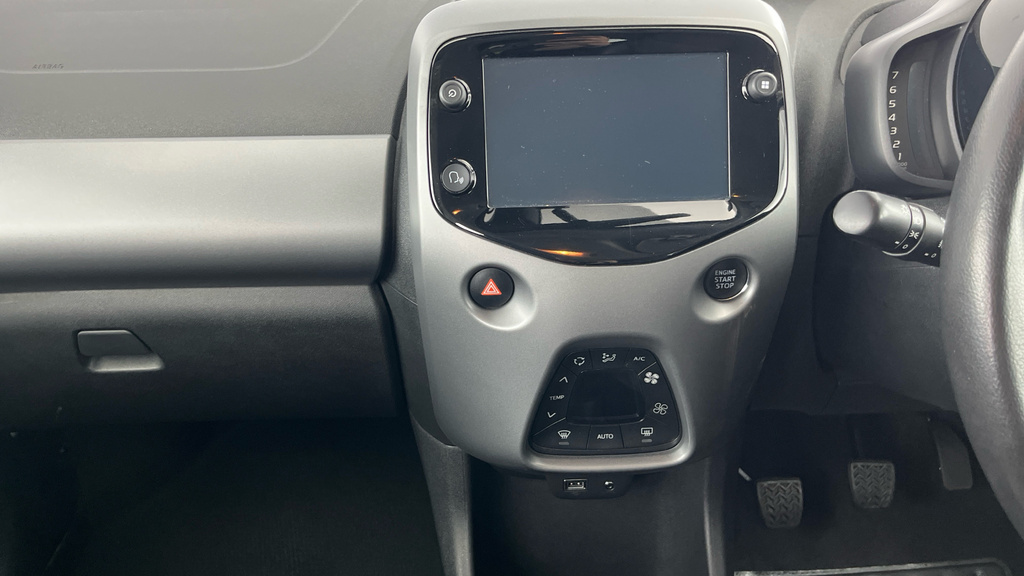 Toyota Aygo X 1.0 Vvt-i X-clusiv X-shift Euro 6 Safety Sens Blue #21