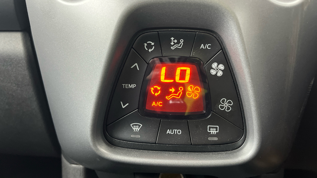Toyota Aygo X 1.0 Vvt-i X-clusiv X-shift Euro 6 Safety Sens Blue #15