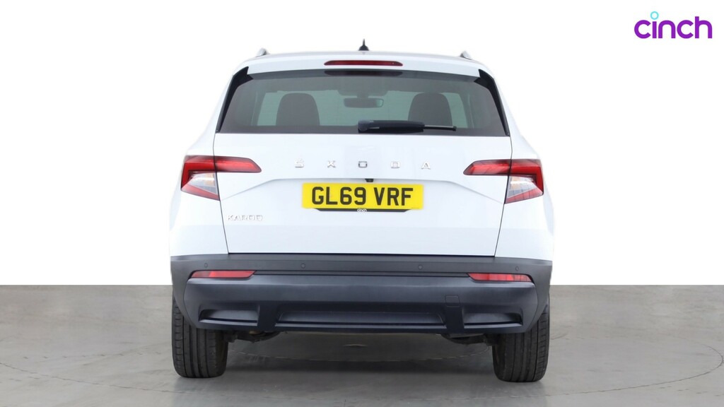 Skoda Karoq 2020 1.5 Tsi Act Sportline Suv Dsg Euro Black #4
