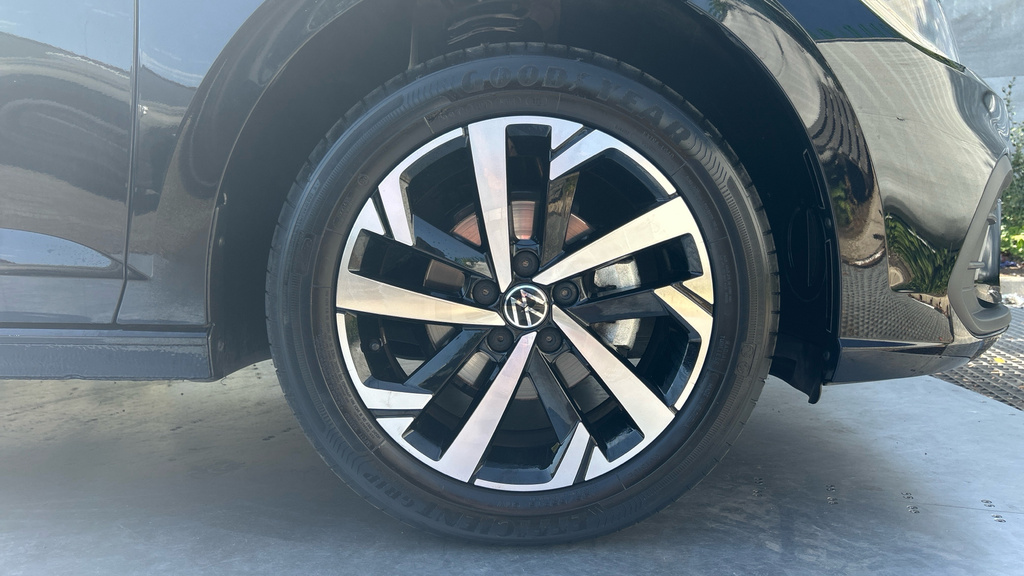 Volkswagen Polo 1.0 Tsi 115 R-line Dsg 17 York Alloys Hea Silver #17