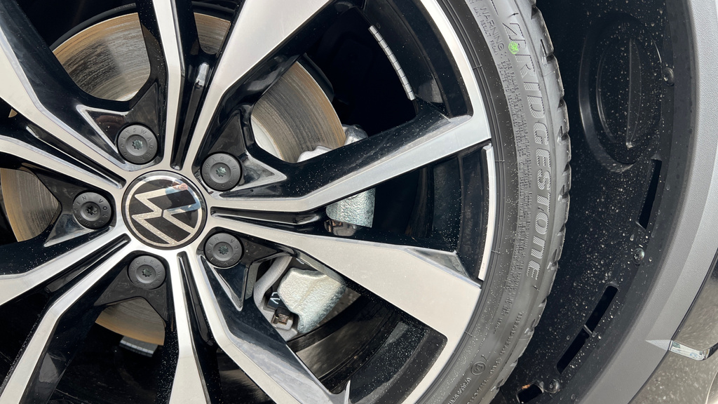 Volkswagen T-Roc R-line 1.5 Tsi 150Ps 7-Speed Dsg Black #45