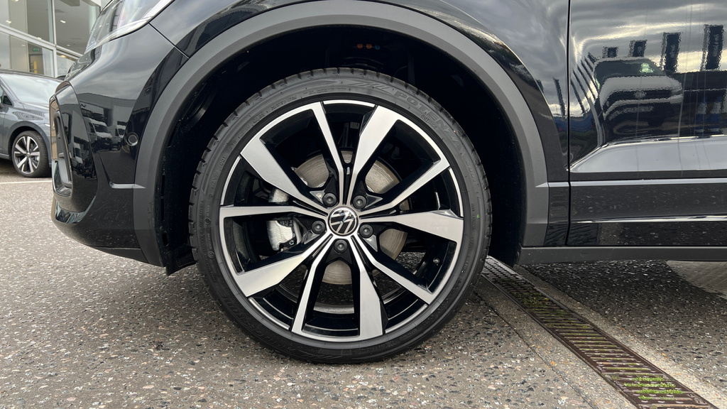 Volkswagen T-Roc R-line 1.5 Tsi 150Ps 7-Speed Dsg Black #18