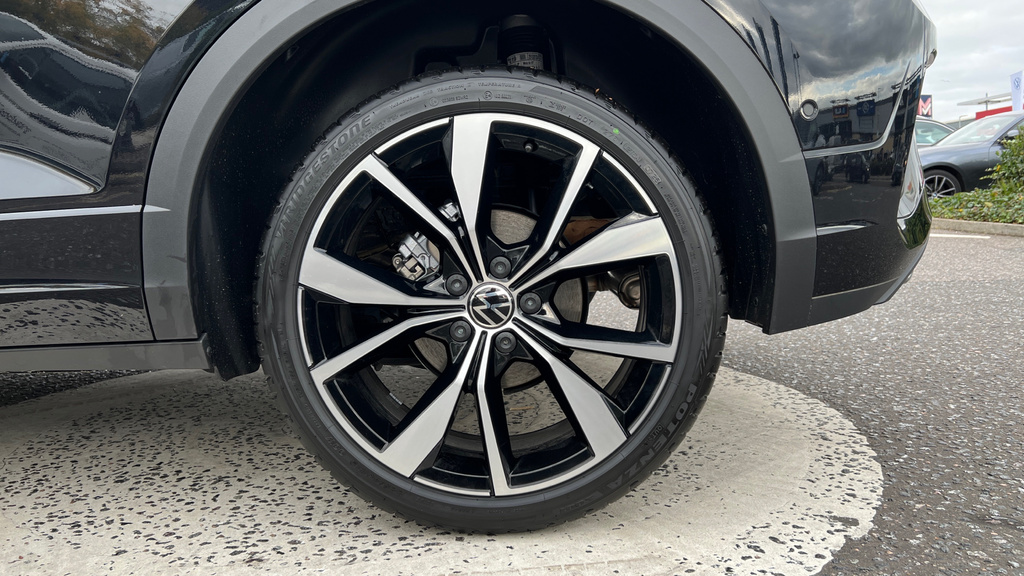 Volkswagen T-Roc R-line 1.5 Tsi 150Ps 7-Speed Dsg Black #19