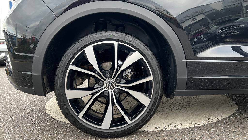 Volkswagen T-Roc R-line 1.5 Tsi 150Ps 7-Speed Dsg Black #17