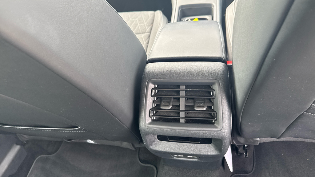 Volkswagen Tiguan 1.5 Etsi Mhev Match Suv Hybrid Dsg Euro Black #36