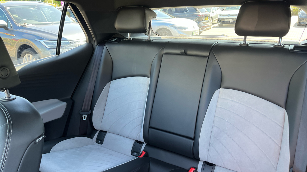 Volkswagen ID.3 107Kw Family Pro 58Kwh 19 Andoya Alloy White #14