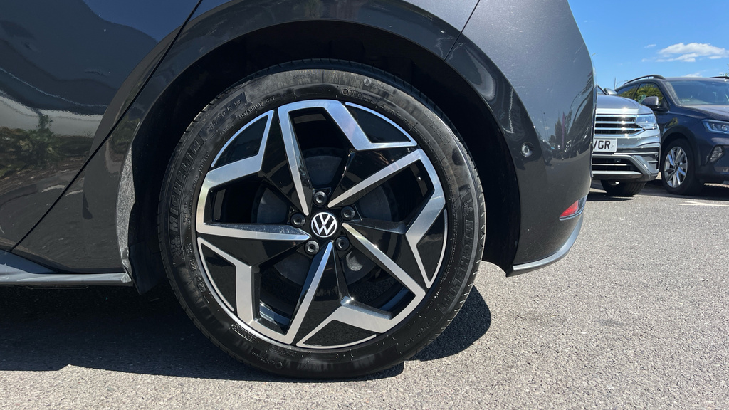 Volkswagen ID.3 107Kw Family Pro 58Kwh 19 Andoya Alloy White #19