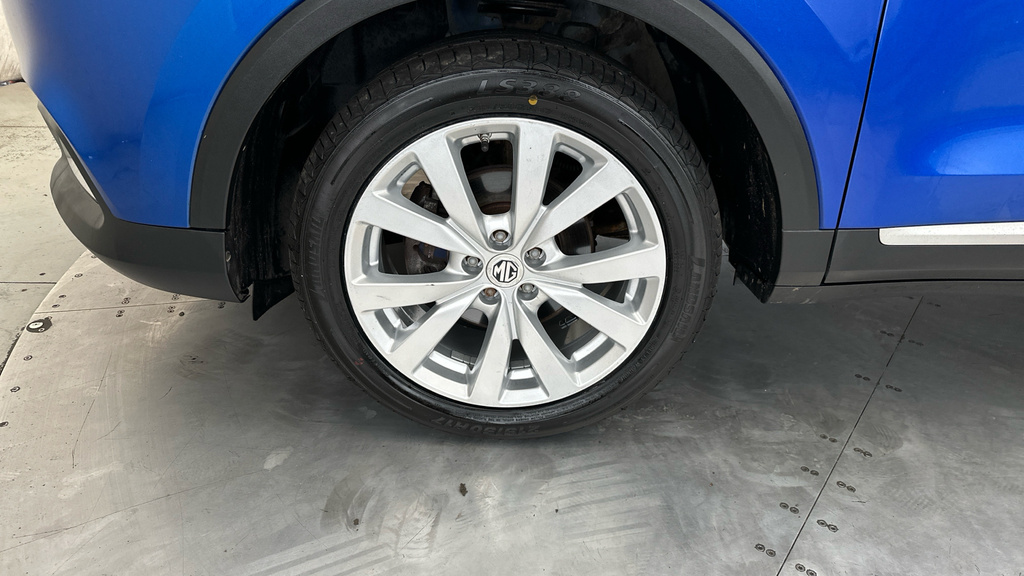 MG ZS 1.5 Mg Zs Excite Silver #21