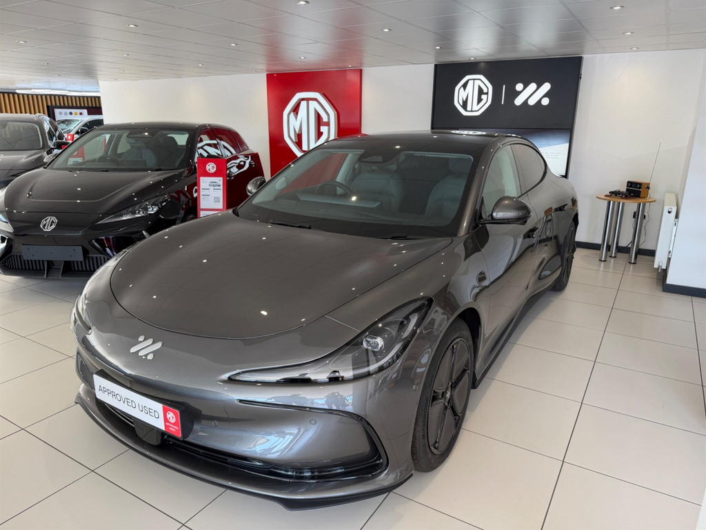 MG IM5 100Kwh Long Range Saloon