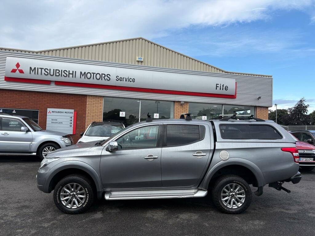 Mitsubishi L200 2.4 Di-d Dc Barbarian 4Wd Euro 6 WU67SVY Grey #4