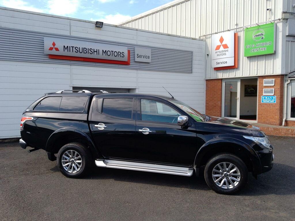 Mitsubishi L200 2.4 Di-d Dc Barbarian 4Wd Euro 6 Black