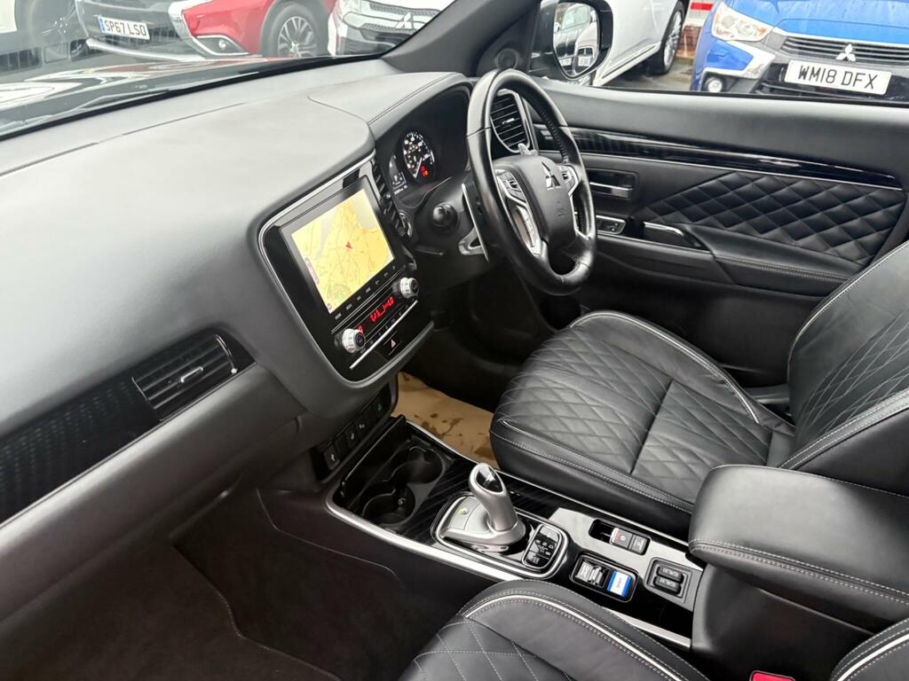 Mitsubishi Outlander 2.0 Mivec Exceed Cvt 4Wd Euro 6 S S Black #21