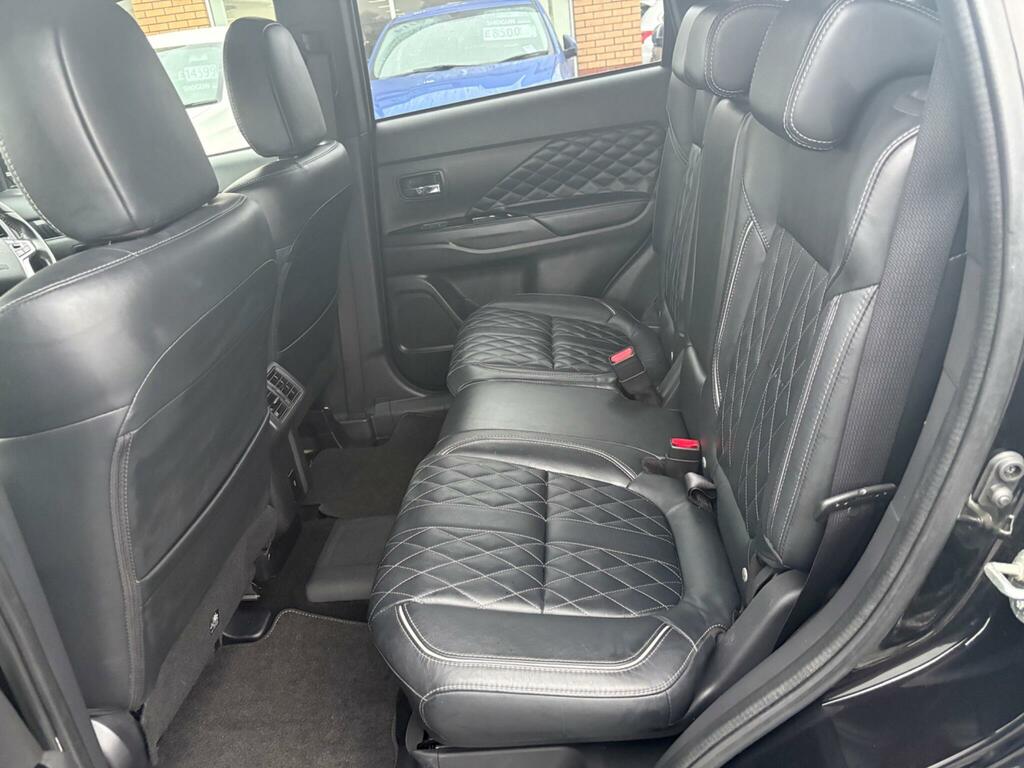 Mitsubishi Outlander 2.0 Mivec Exceed Cvt 4Wd Euro 6 S S Black #25