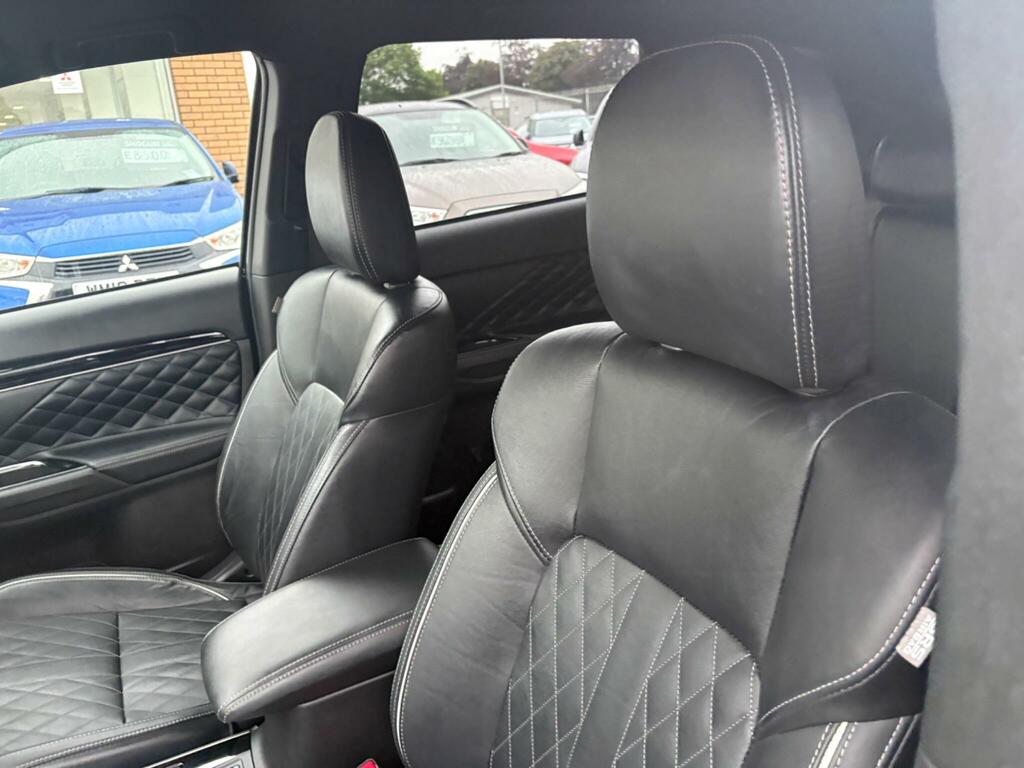 Mitsubishi Outlander 2.0 Mivec Exceed Cvt 4Wd Euro 6 S S Black #19