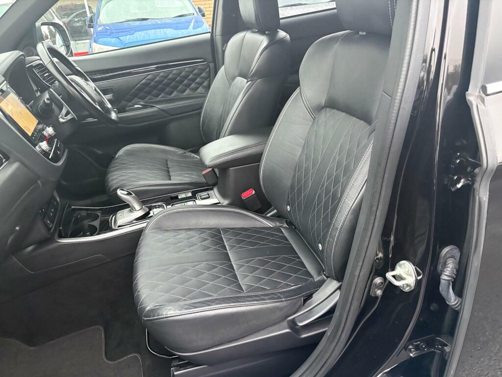 Mitsubishi Outlander 2.0 Mivec Exceed Cvt 4Wd Euro 6 S S Black #18