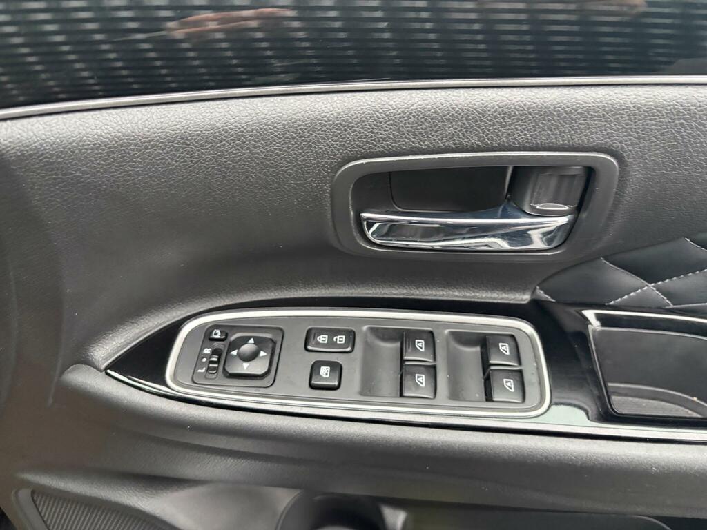 Mitsubishi Outlander 2.0 Mivec Exceed Cvt 4Wd Euro 6 S S Black #42