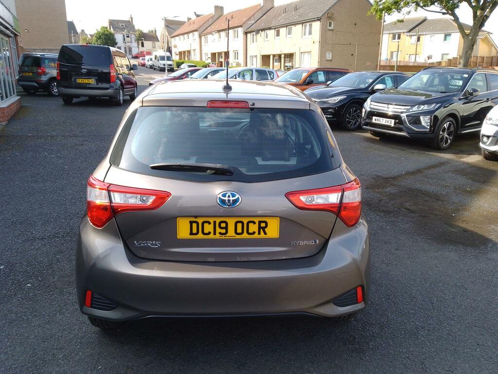 Toyota Yaris 1.5 Vvt-i Icon Tech Red #12